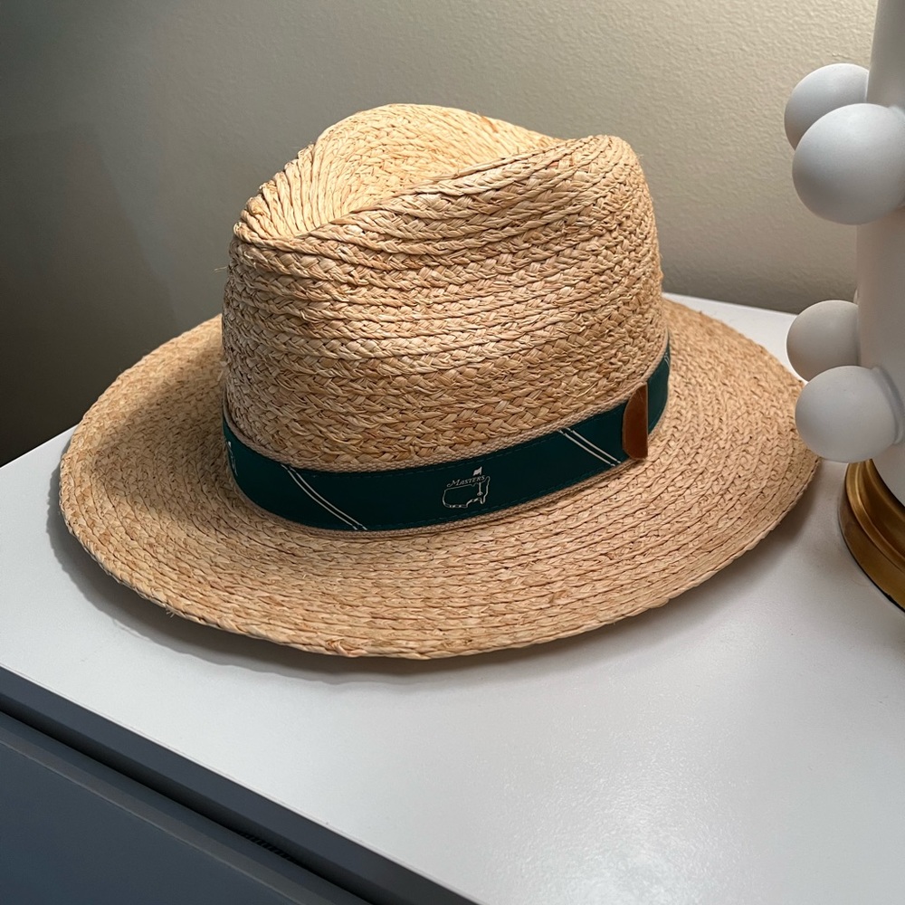 Masters popular straw hat!! This is a must purchase when attending the Masters!